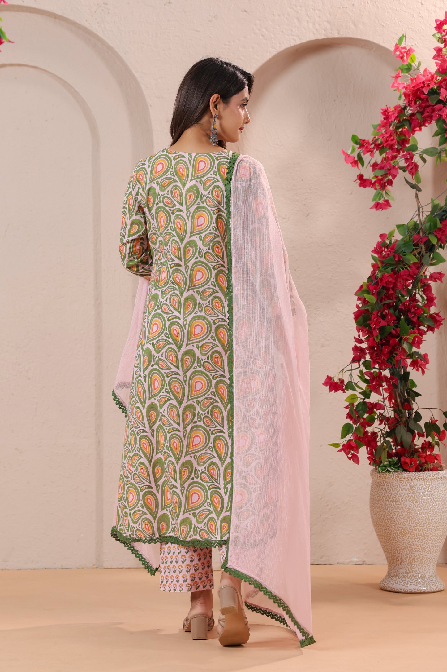 Green Printed Kurta Set with Pink Dupatta