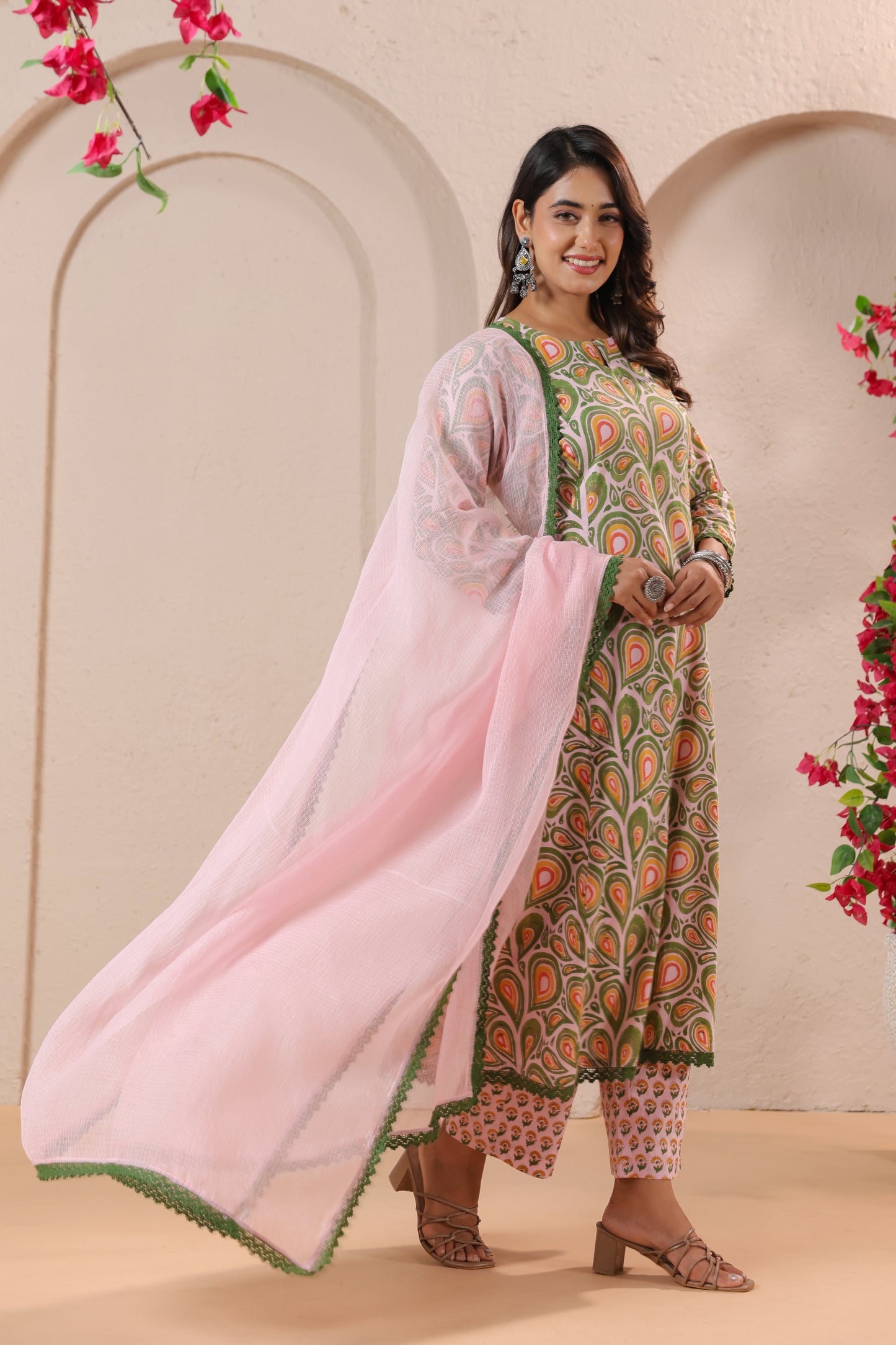 Green Printed Kurta Set with Pink Dupatta