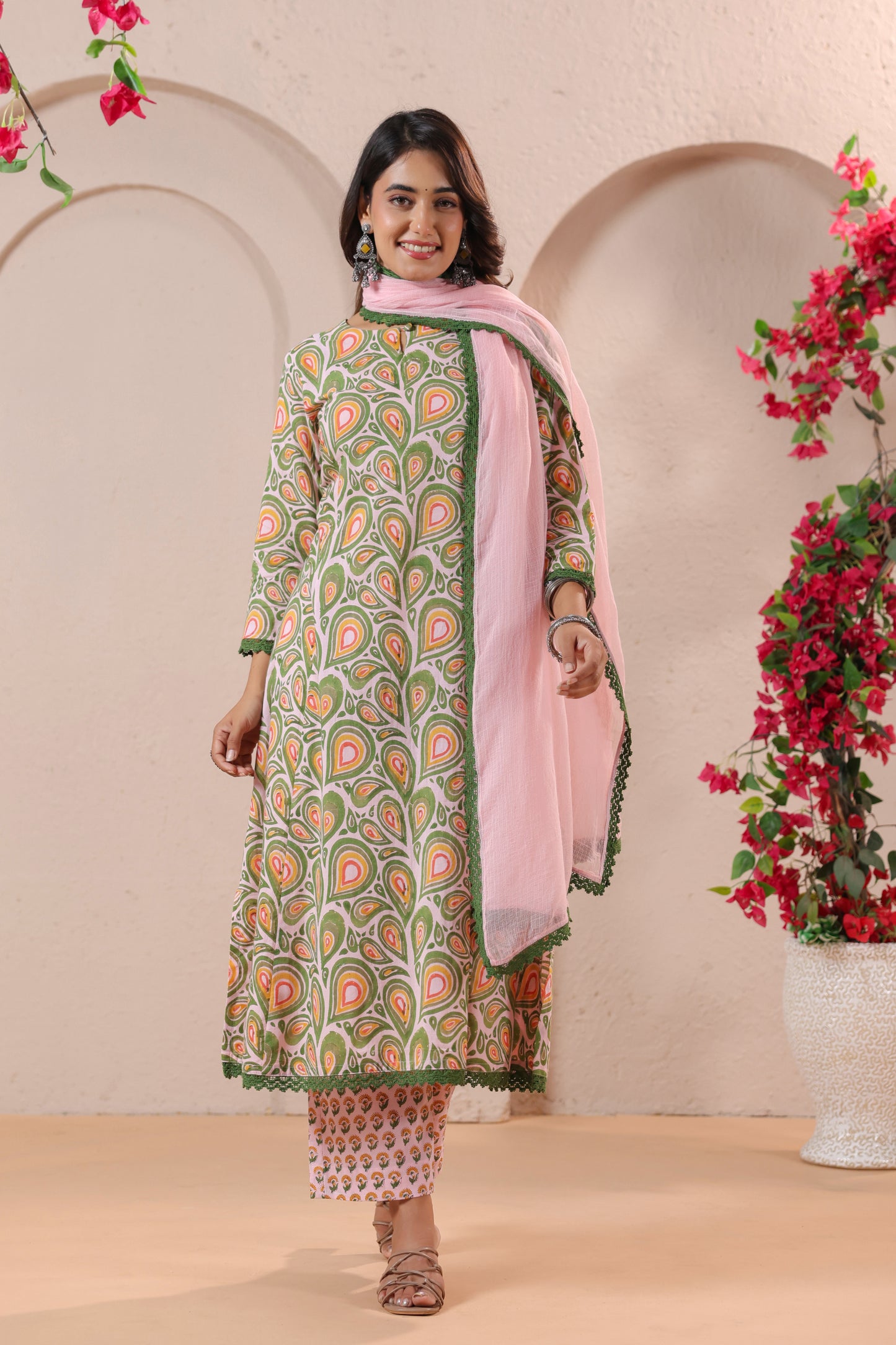 Green Printed Kurta Set with Pink Dupatta