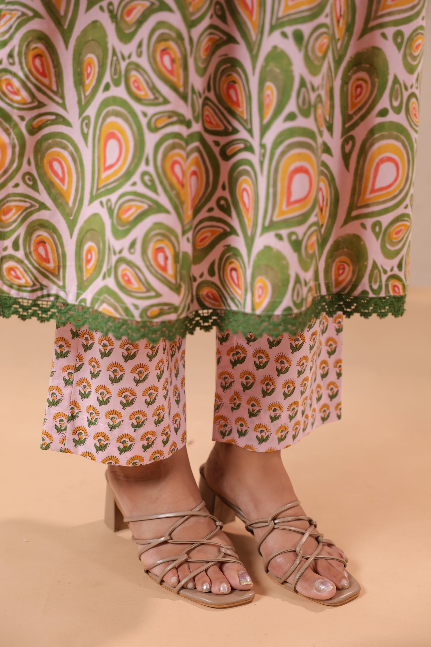 Green Printed Kurta Set with Pink Dupatta