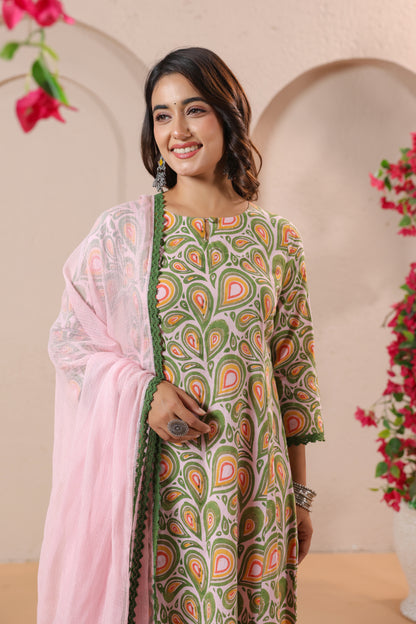 Green Printed Kurta Set with Pink Dupatta