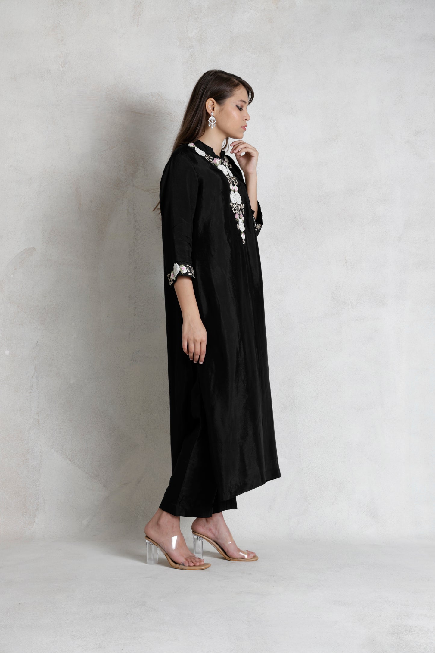 Rose Embroidered Kurta Duppata Set